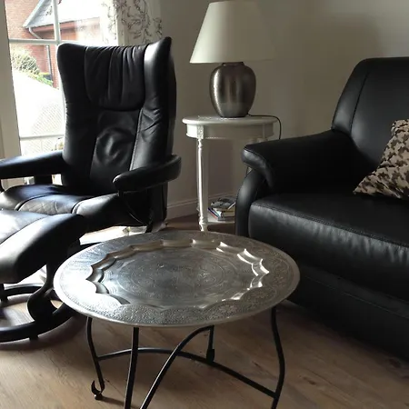 Sylter-rose-suedterrasse-mit-strandkorb Apartamento Westerland