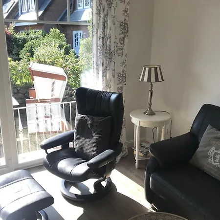 Appartement Sylter-rose-suedterrasse-mit-strandkorb Westerland